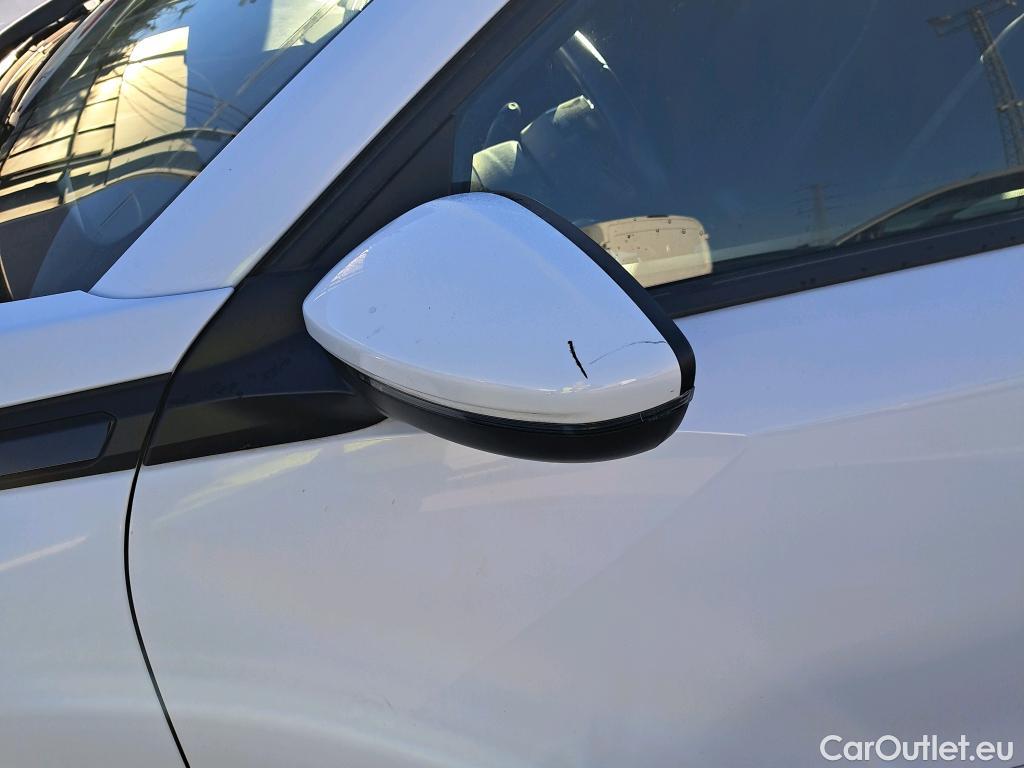  Peugeot  2008 PEUGEOT  / 2019 / 5P / todoterreno Allure Pack BlueHDI 81kW (110CV) #12