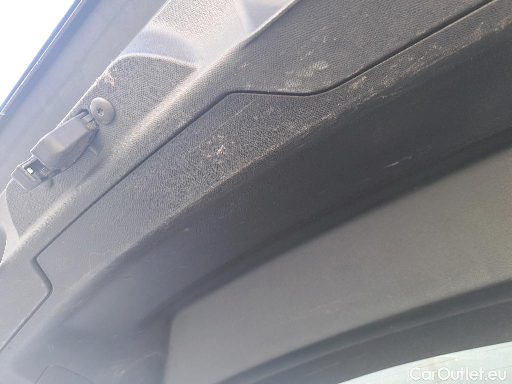  Peugeot  308 PEUGEOT  / 2017 / 5P / familiar SW Allure Pack BlueHDI 130 S&S EAT8 #24