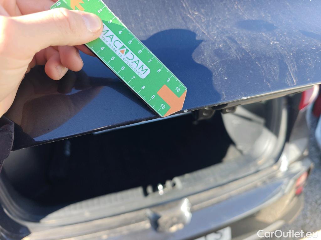  KIA  Niro KIA  / 2019 / 5P / crossover 1.6 GDi HEV 104kW (141CV) Drive #37