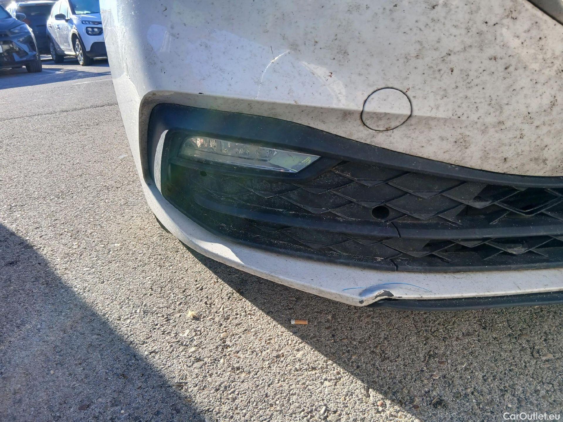  Seat  Leon SEAT Nuevo León / 2020 / 5P / familiar SP 1.5 TSI 96kW S&S Style Go(SP) #9