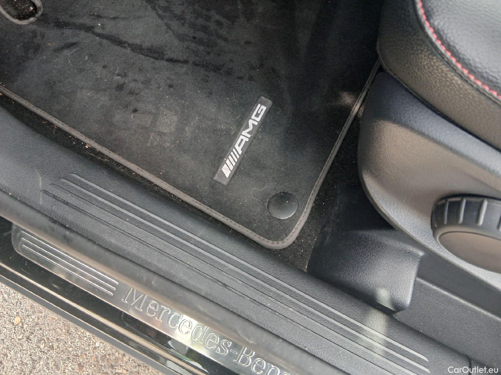  Mercedes  GLA MERCEDES-BENZ  / 2020 / 5P / todoterreno  200 D #4