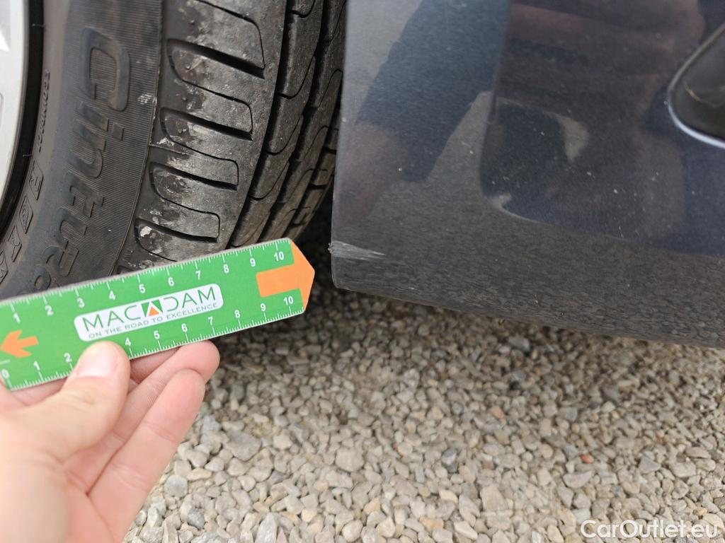  Renault  Megane RENAULT Mégane / 2020 / 5P / familiar S.T. Business Blue dCi 85 kW (115CV) -SS #19