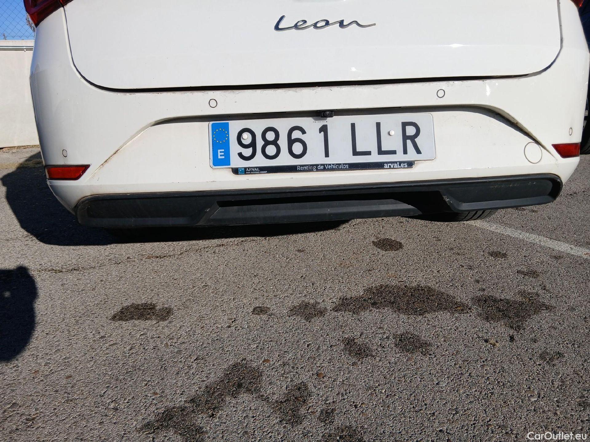  Seat  Leon SEAT Nuevo León / 2020 / 5P / familiar SP 1.5 TSI 96kW S&S Style Go(SP) #32