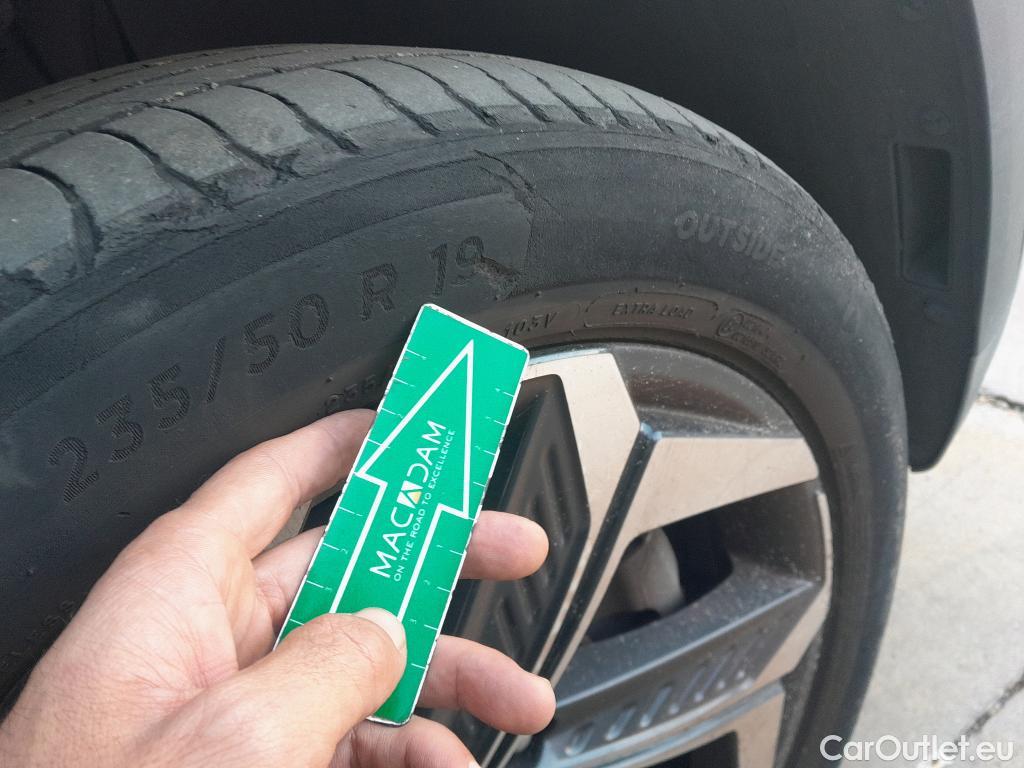  Hyundai  Tucson HYUNDAI  / 2020 / 5P / todoterreno 1.6 TGDI PHEV 195kW Tecno Sky Auto 4x4 #9