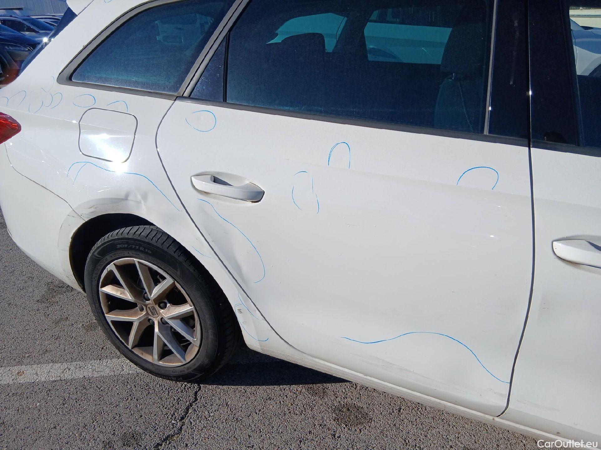  Seat  Leon SEAT Nuevo León / 2020 / 5P / familiar SP 1.5 TSI 96kW S&S Style Go(SP) #47