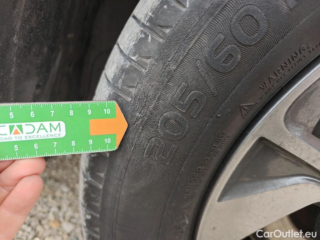  KIA  XCeed KIA  / 2019 / 5P / todoterreno 1.0 T-GDi Drive 88kW (120CV) #15