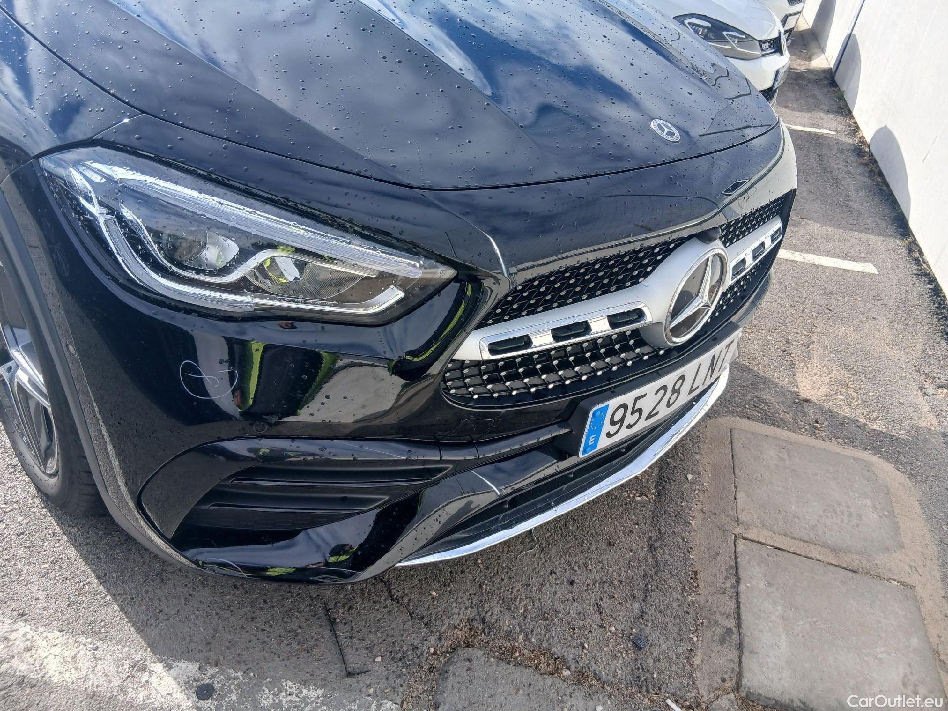  Mercedes  GLA MERCEDES-BENZ  / 2020 / 5P / todoterreno  200 D #6