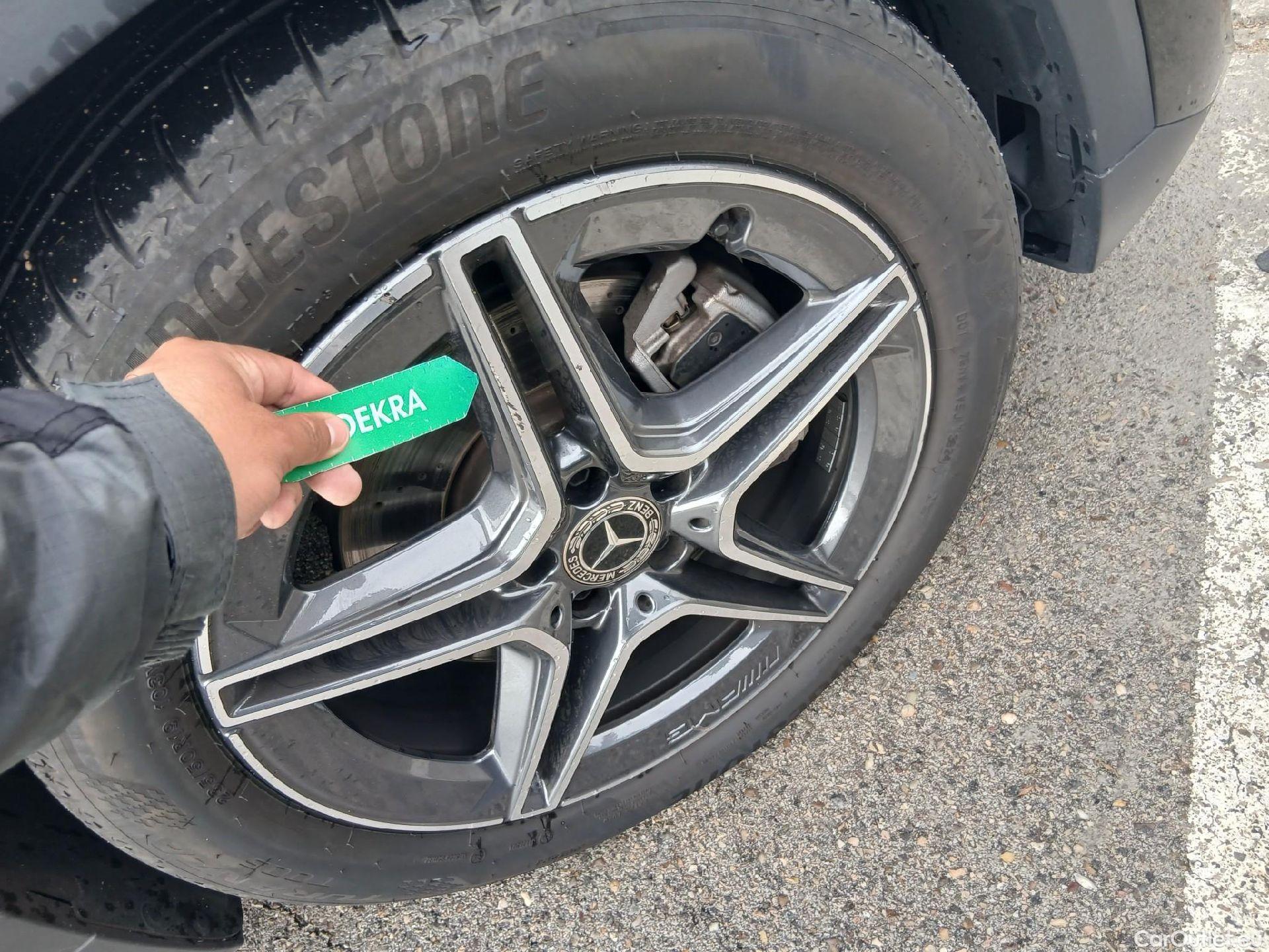  Mercedes  GLA MERCEDES-BENZ  / 2020 / 5P / todoterreno  200 D #23