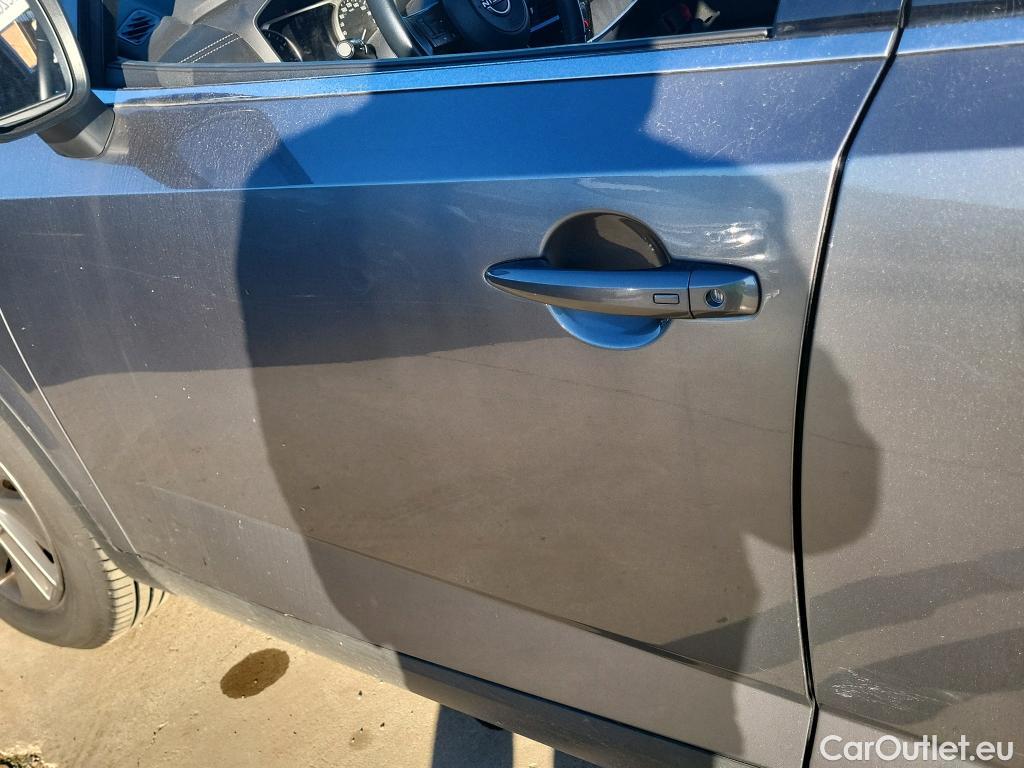  Nissan  Qashqai NISSAN  / 2021 / 5P / todoterreno DIG-T 116kW (158CV) mHEV Xtronic Acenta (AC4) #23