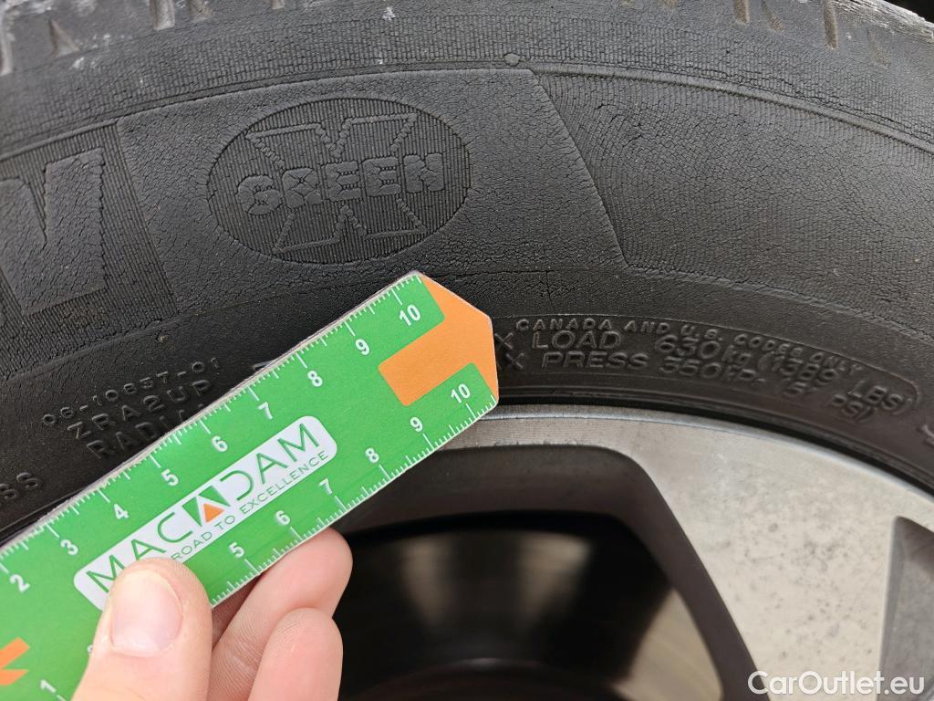  KIA  XCeed KIA  / 2019 / 5P / todoterreno 1.0 T-GDi Drive 88kW (120CV) #6