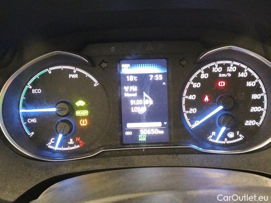  Toyota  Yaris TOYOTA  / 2017 / 5P / berlina con portón 1.5 100H Active #18