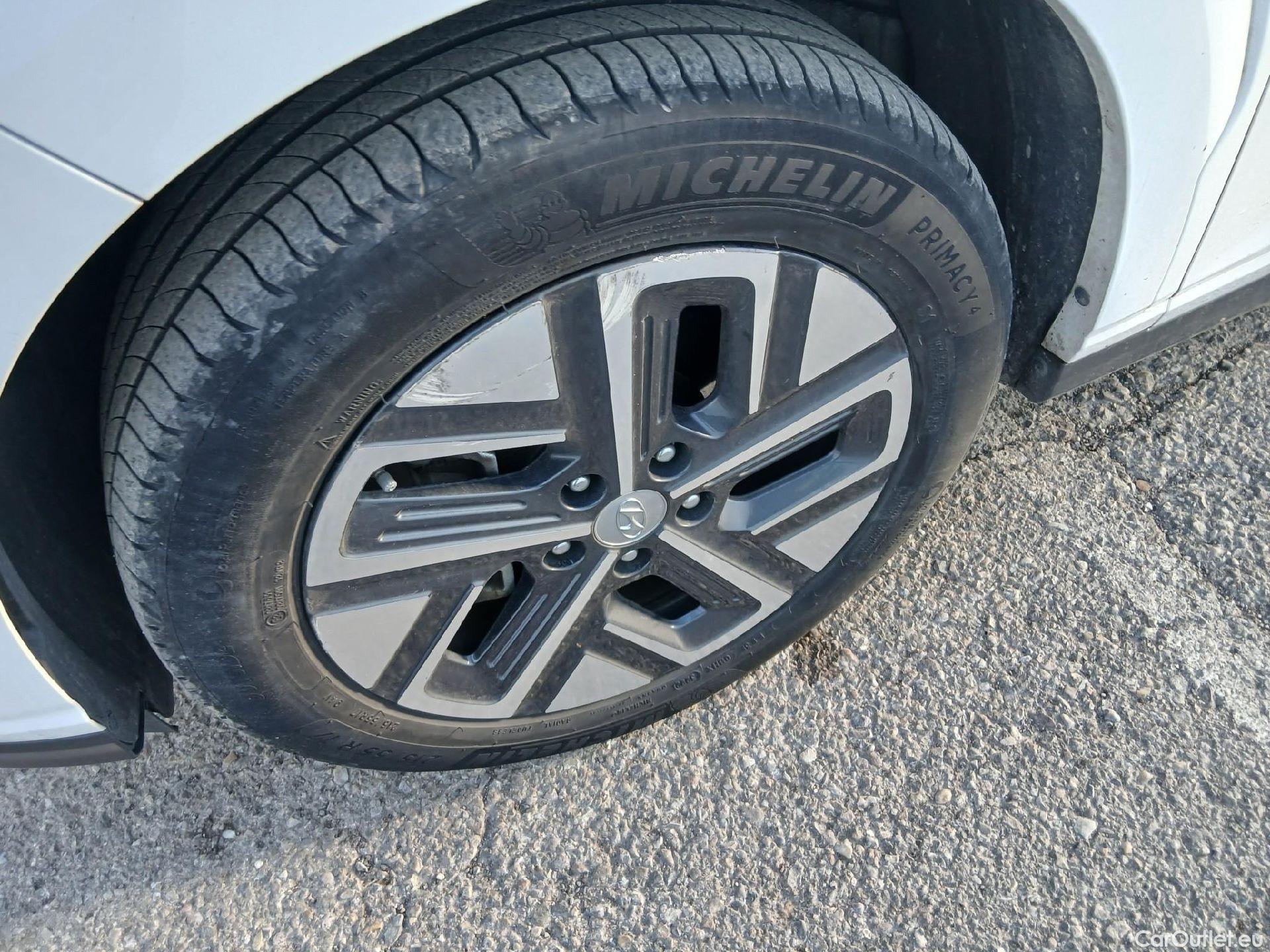  Hyundai  Konna HYUNDAI Kona / 2020 / 5P / todoterreno 100kW EV Maxx #12