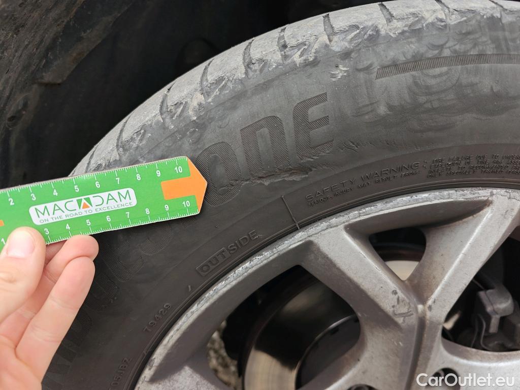  Nissan  Juke NISSAN  / 2019 / 5P / crossover DIG-T 84 kW (114 CV) DCT 7 V N-Connecta (AC) #7