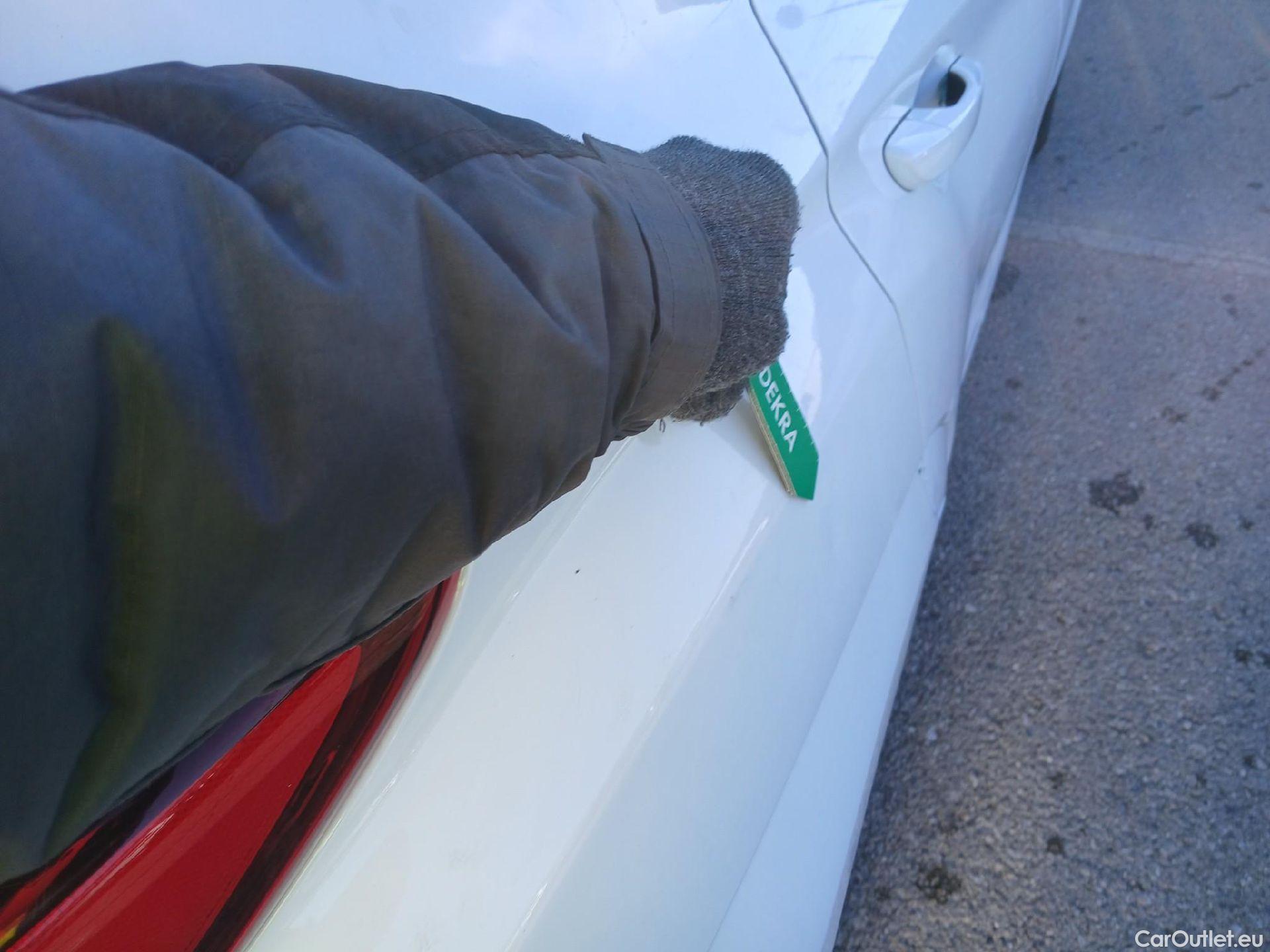  Hyundai  Konna HYUNDAI Kona / 2020 / 5P / todoterreno 100kW EV Maxx #27