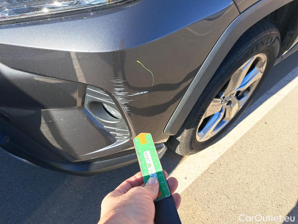  Toyota  RAV4 TOYOTA  / 2018 / 5P / todoterreno 2.5l 220H Advance #38