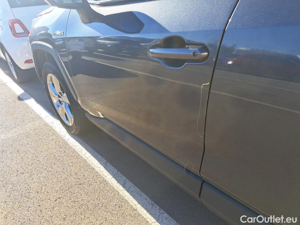  Toyota  RAV4 TOYOTA  / 2018 / 5P / todoterreno 2.5l 220H Advance #9