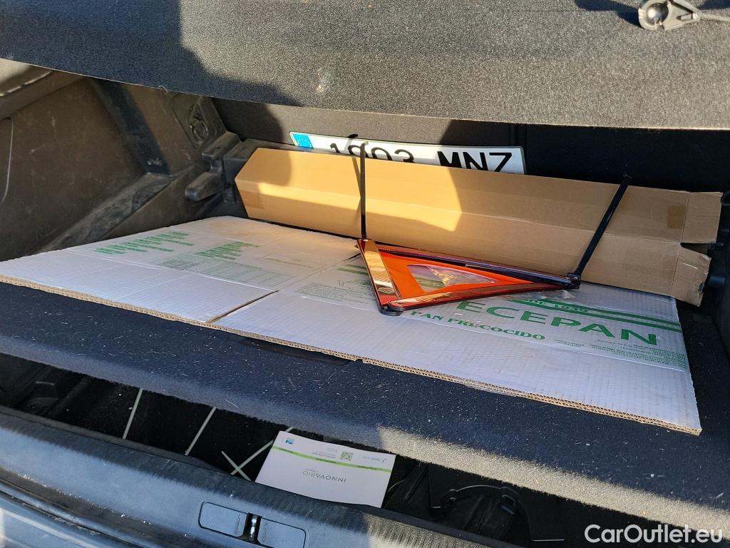  Peugeot  3008  Active Pack 1.2 PureTech 130CV MT6 E6d #12