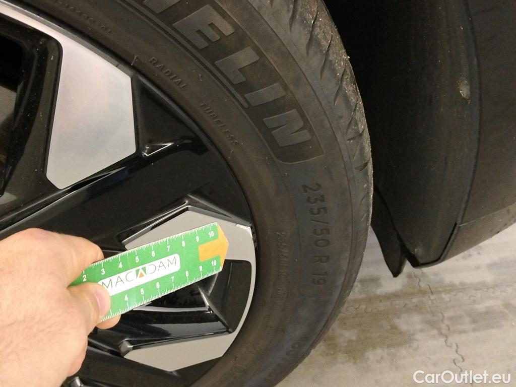  KIA  Sportage KIA  / 2022 / 5P / todoterreno 1.6 T-GDi PHEV 198kW (265CV) Tech 4X4 #24