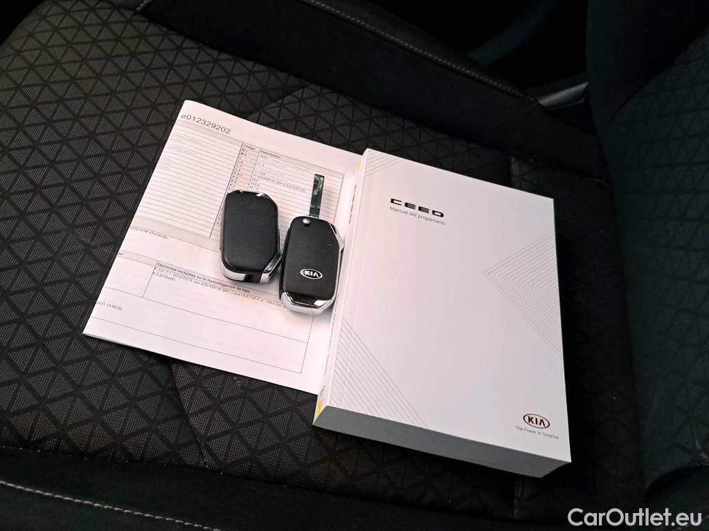  KIA  XCeed KIA  / 2019 / 5P / todoterreno 1.0 T-GDi Drive 88kW (120CV) #8