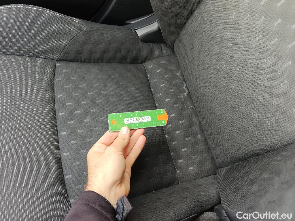  Toyota  Corolla TOYOTA  / 2019 / 5P / familiar 1.8 125H ACTIVE TECH E-CVT TOU SPORT #18