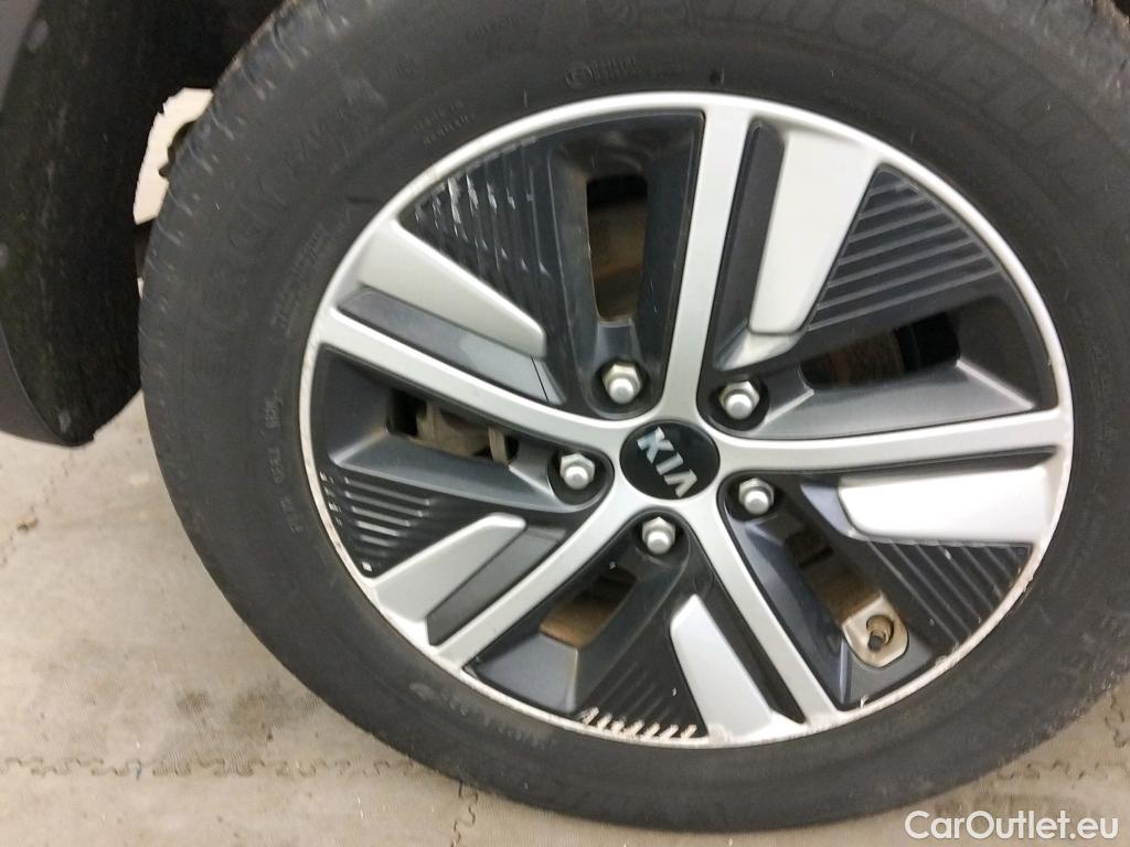  KIA  Niro  Drive 1.6 AT6 E6d #17