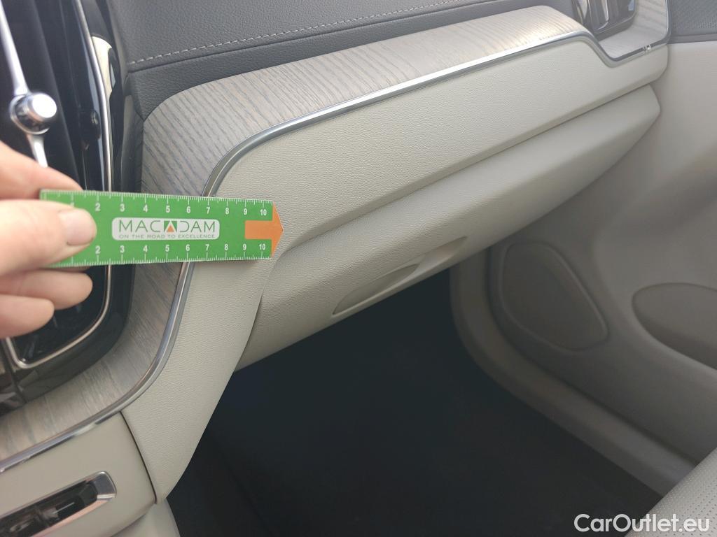  Volvo  XC60 VOLVO  / 2017 / 5P / todoterreno 2.0 T6 AWD Recharge Ultimate Bright Auto #17