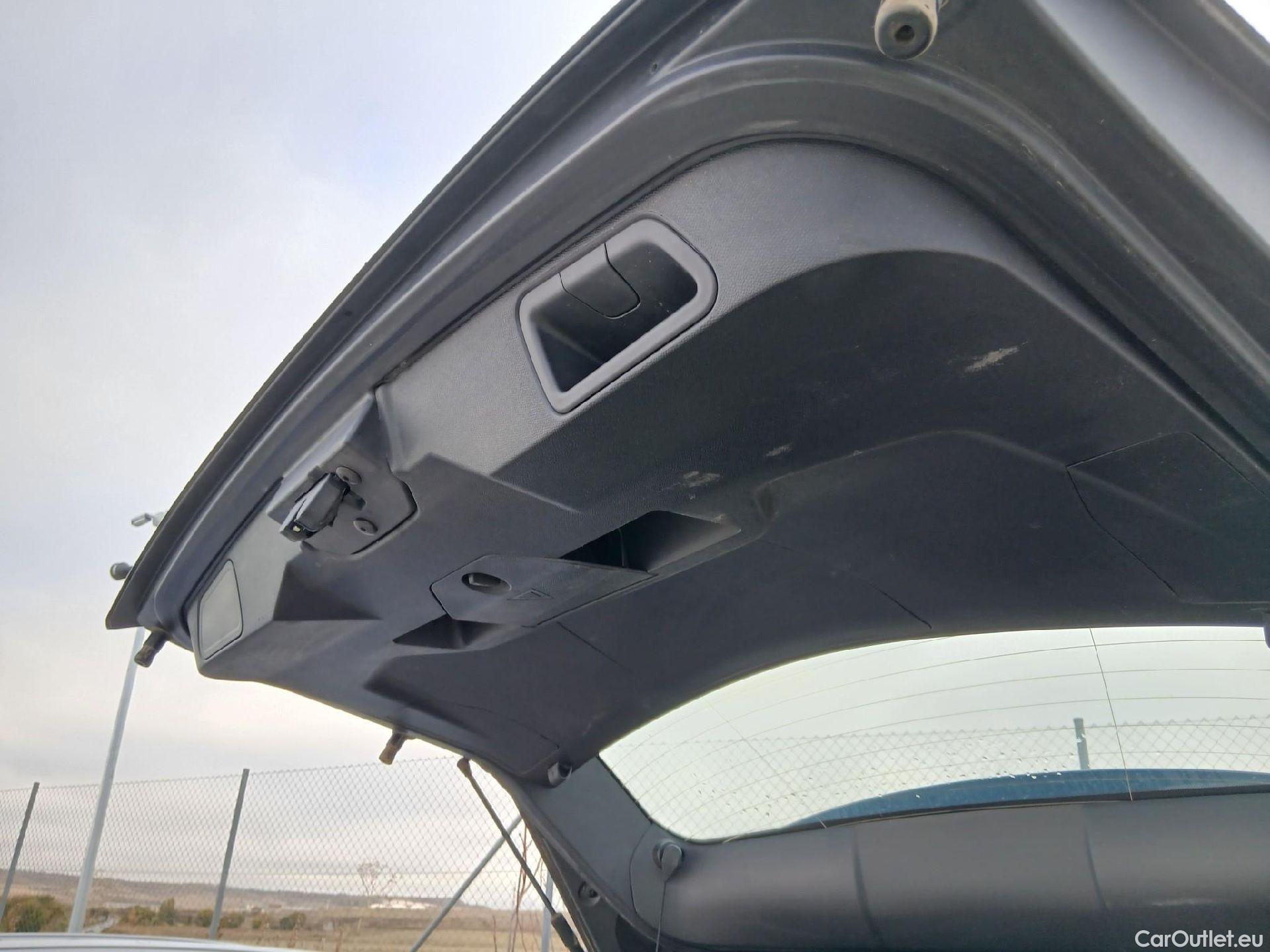  Peugeot  3008  Active Pack 1.2 PureTech 130CV MT6 E6d #24