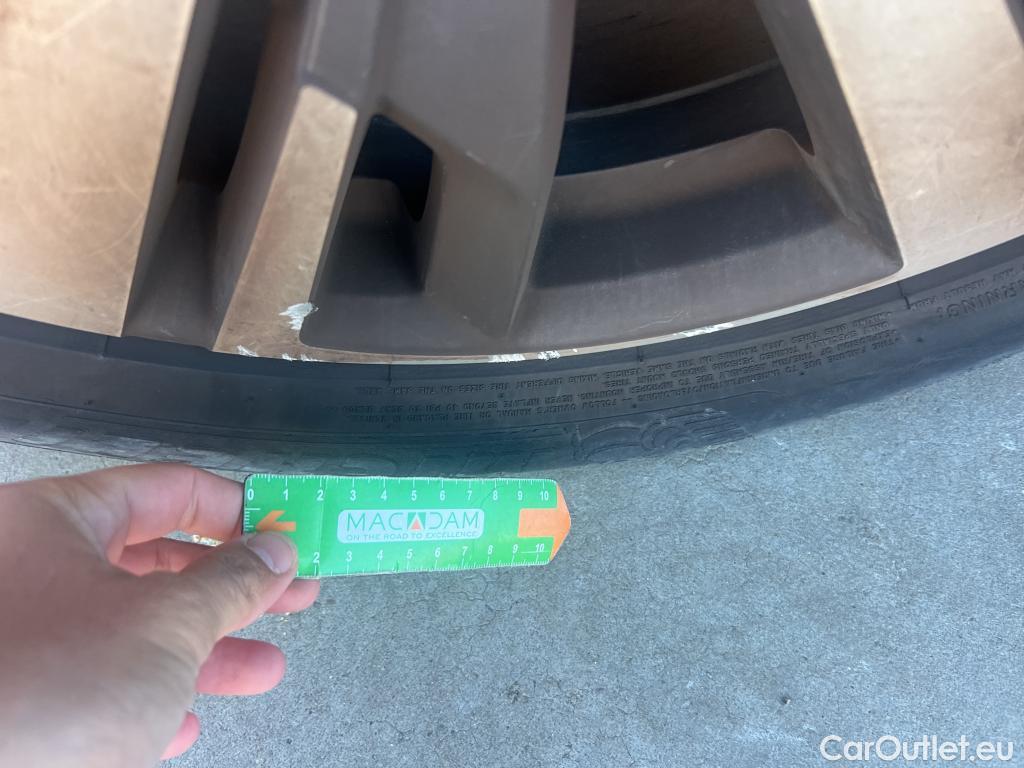  Peugeot  5008  Allure Pack 1.5 HDi 130CV AT8 7 Plazas E6d #2