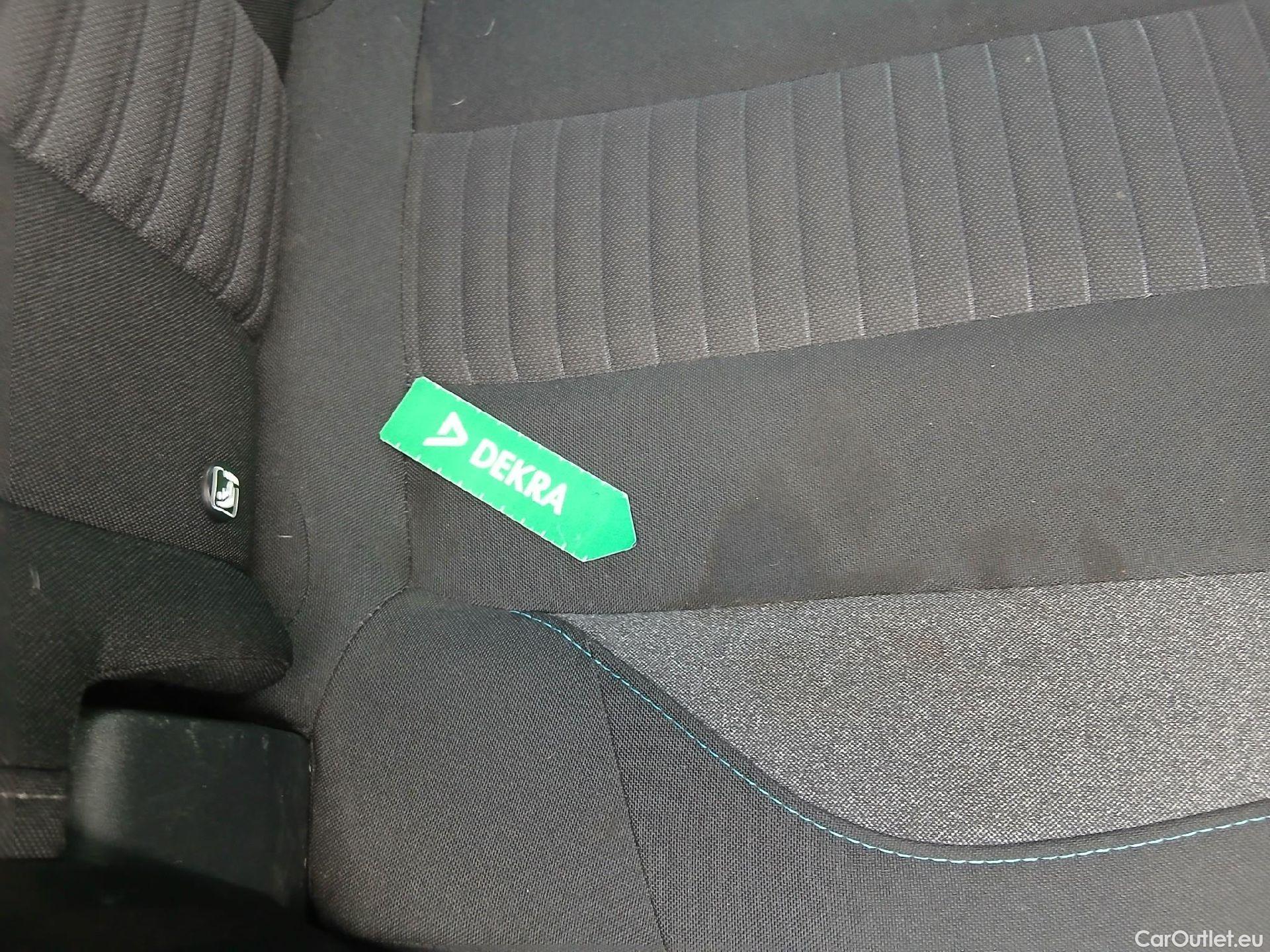  Peugeot  3008  Active Pack 1.2 PureTech 130CV MT6 E6d #30