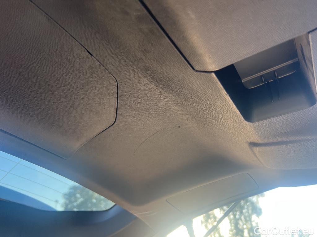  Peugeot  5008  Allure Pack 1.5 HDi 130CV AT8 7 Plazas E6d #11