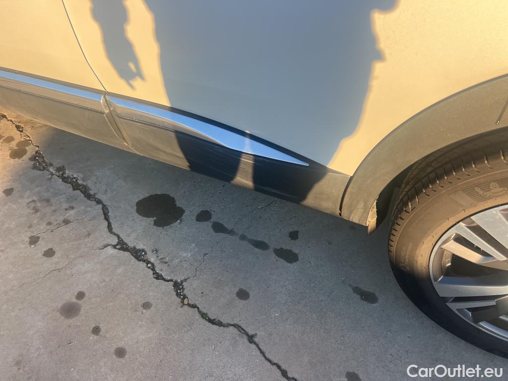  Peugeot  3008  Allure Pack 1.5 HDi 130CV AT8 E6d #15