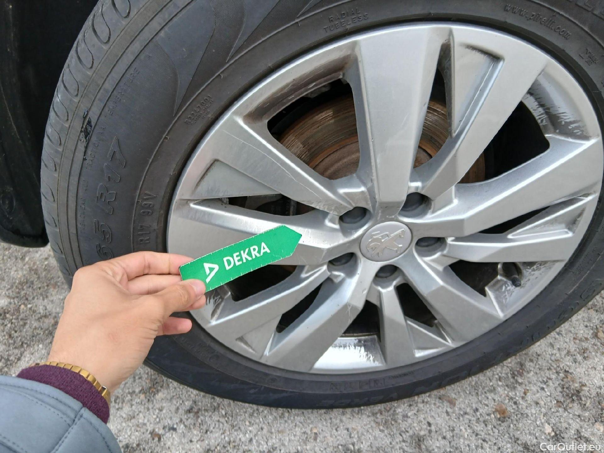  Peugeot  3008  Active Pack 1.2 PureTech 130CV MT6 E6d #26