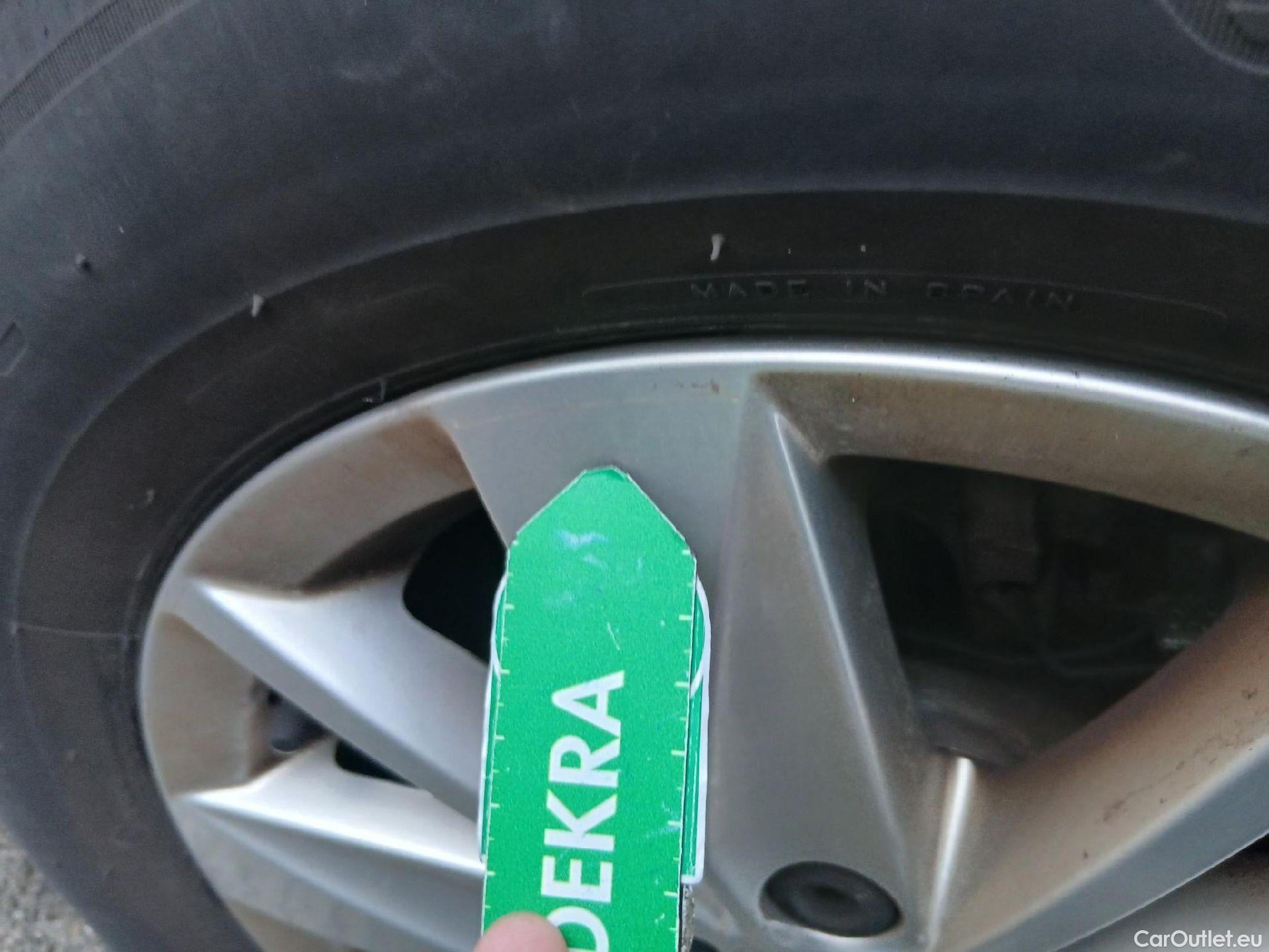  Volkswagen  Golf  VII Berlina Ready2Go 1.6 TDI 115CV MT5 E6dT #3