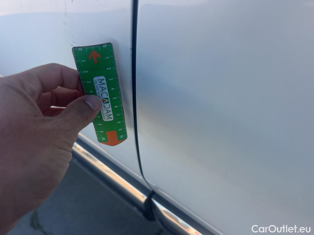  Peugeot  5008  Allure Pack 1.5 HDi 130CV AT8 7 Plazas E6d #4