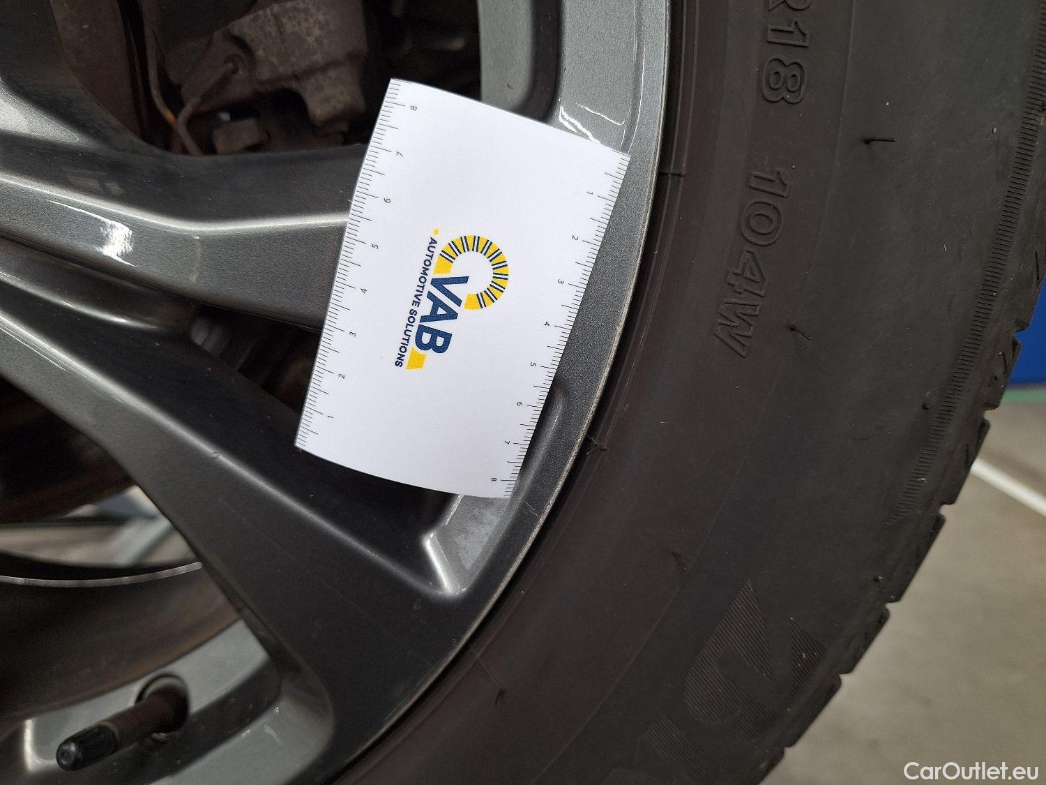  Ford  Kuga Ford,  '19 PHEV, Ford  2.5i PHEV Aut. 165kW ST-Line 5d #19