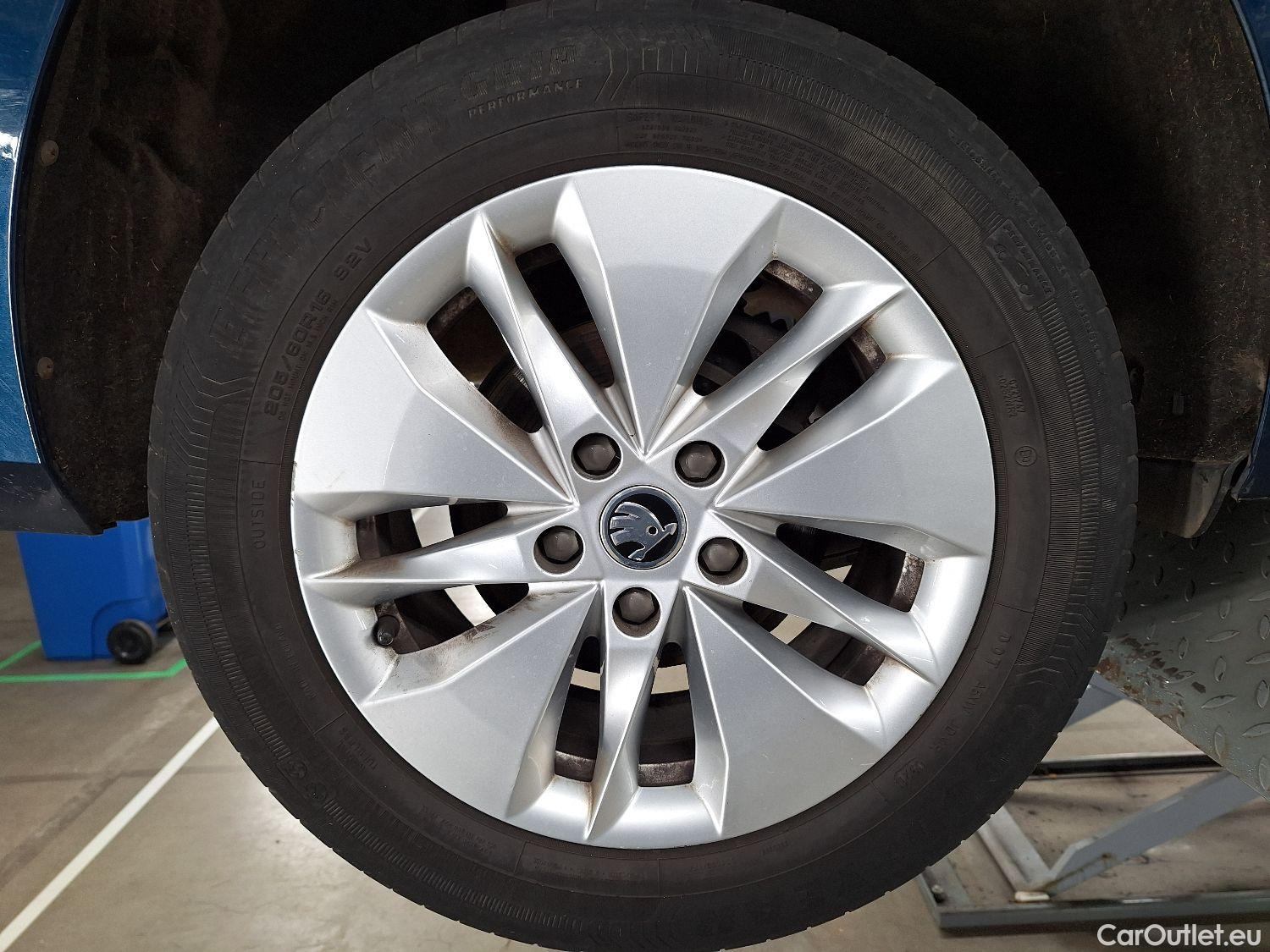  Skoda  Octavia Skoda,  Combi '20, Skoda  Combi 2.0 CRTDI 110kW DSG7 Ambition  #3