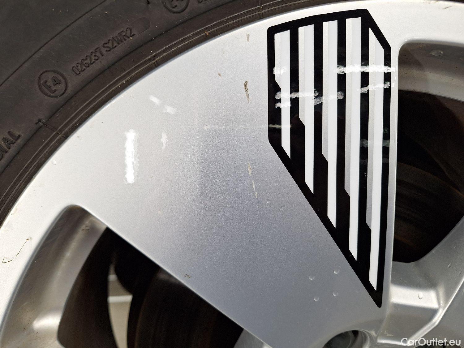  Audi  E-TRON Audi,  '19 BEV, Audi  55 Quattro 5d #5