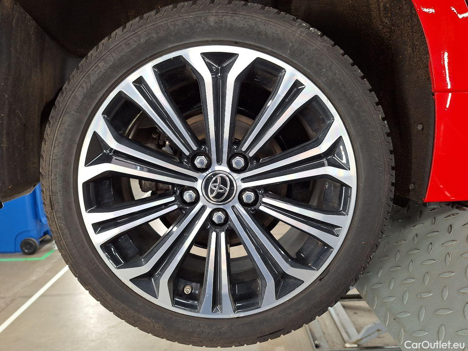  Toyota  Corolla Toyota,  TS '19, Toyota  Touring Sports 1.8 Hybrid Premium e #10