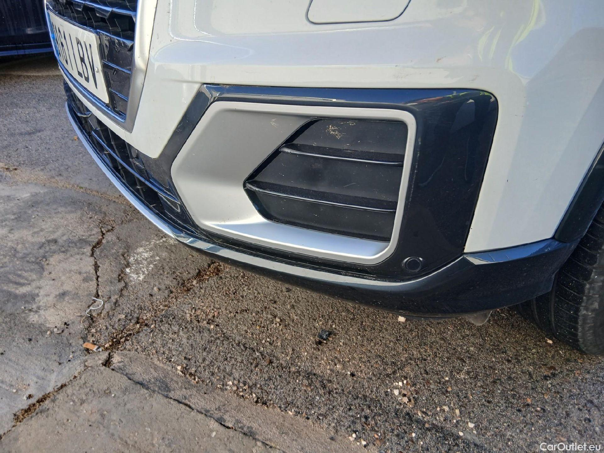  Audi  Q2 AUDI  / 2016 / 5P / todoterreno Design 30 TFSI 85kW (116CV) #3