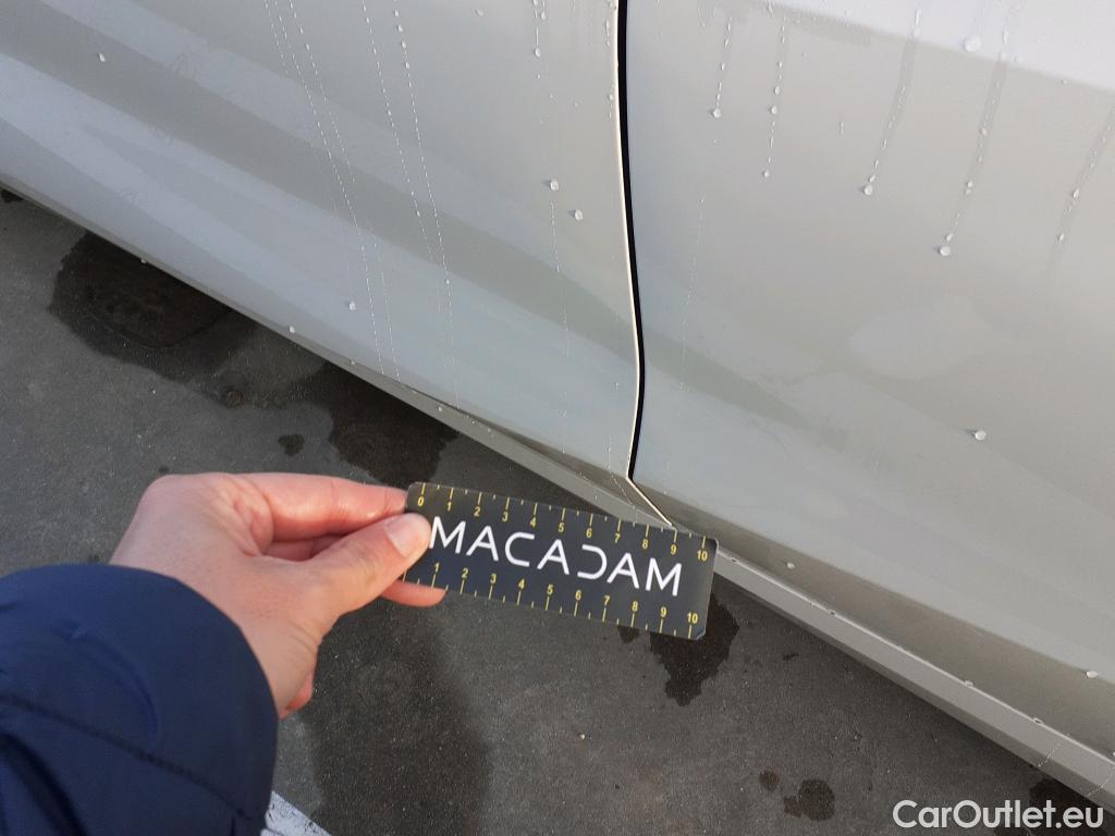  Bmw  Serie 1 BMW  / 2019 / 5P / berlina con portón 116d #22