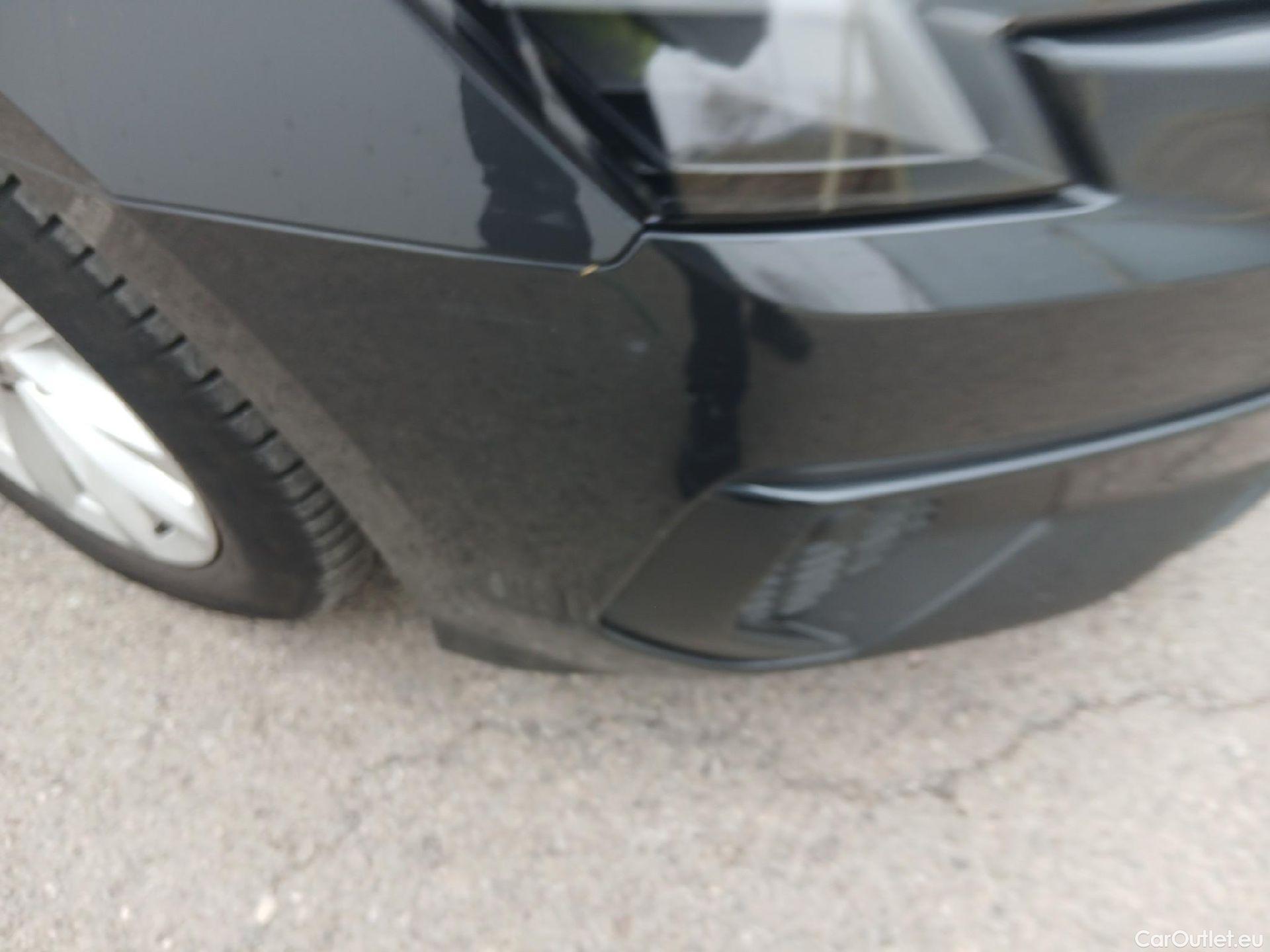  Audi  A3 AUDI  / 2020 / 5P / berlina con portón Sportback 35 TFSI 110kW (150CV) #2