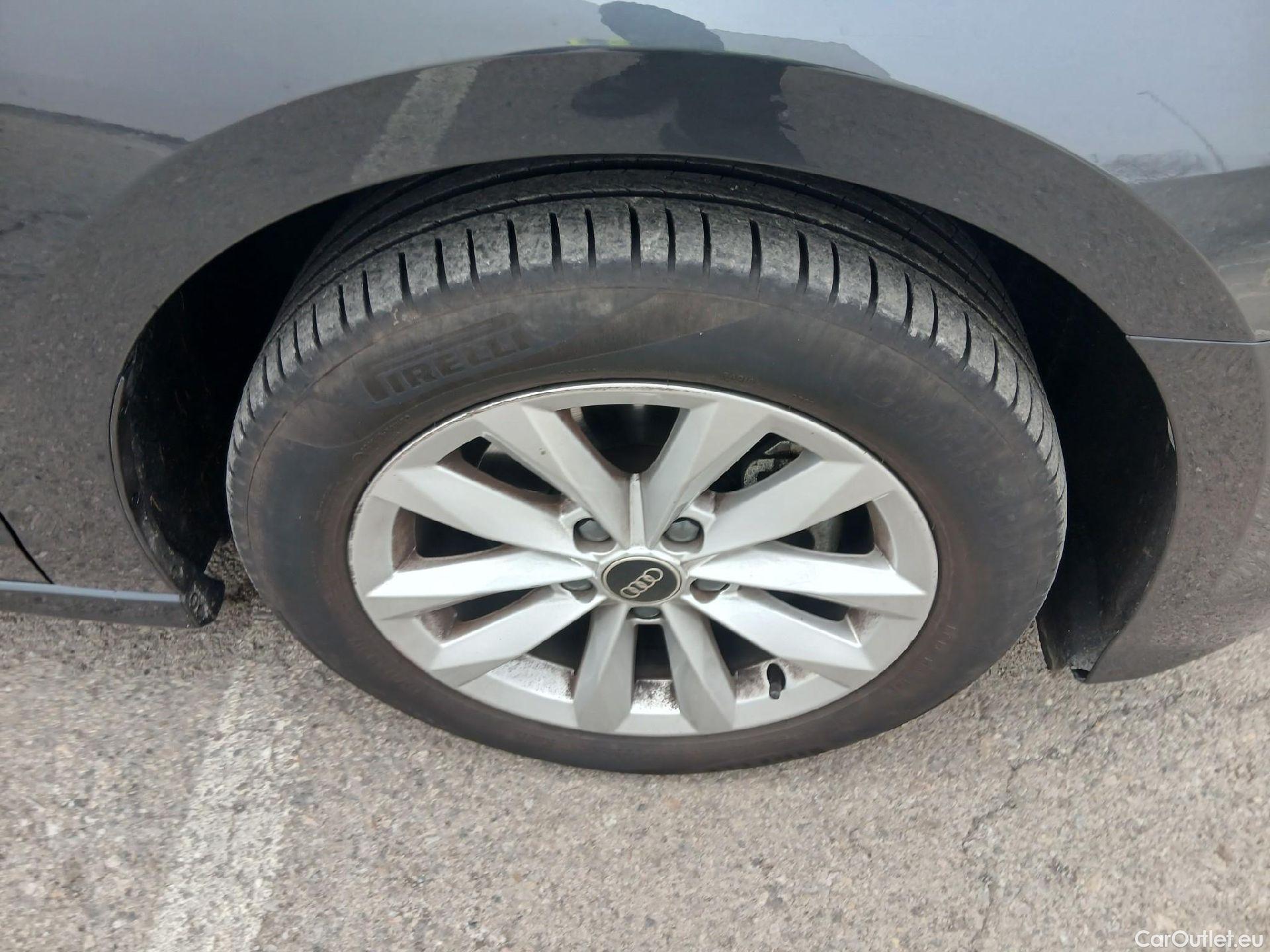  Audi  A3 AUDI  / 2020 / 5P / berlina con portón Sportback 35 TFSI 110kW (150CV) #24