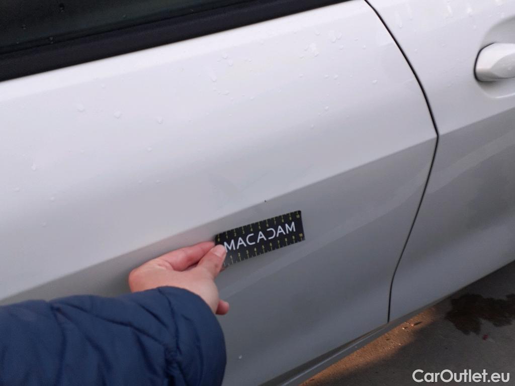  Bmw  Serie 1 BMW  / 2019 / 5P / berlina con portón 116d #24