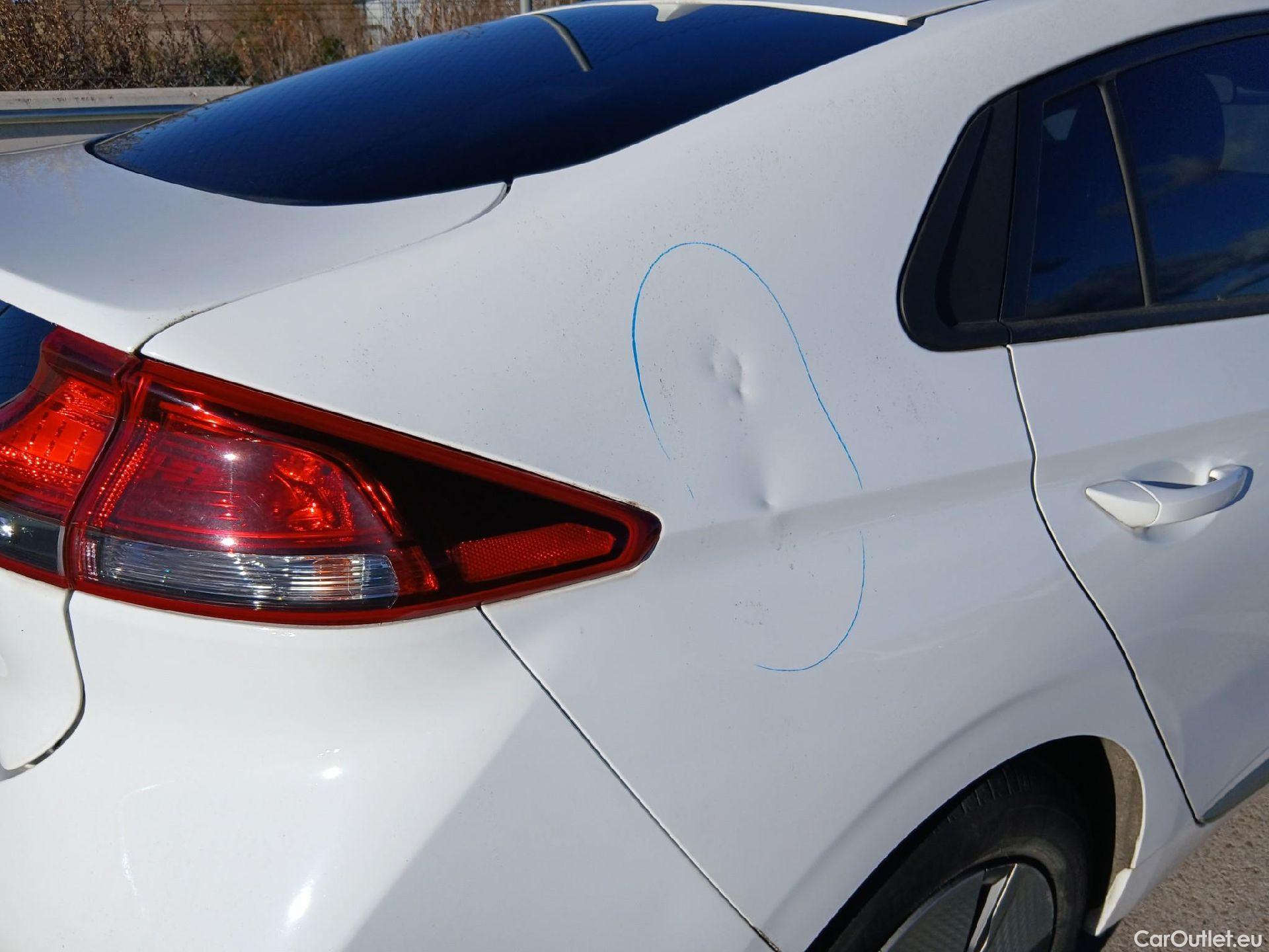  Hyundai   Ioniq HYUNDAI / 2019 / 5P / berlina con portón 1.6 GDI HEV Klass DCT #16