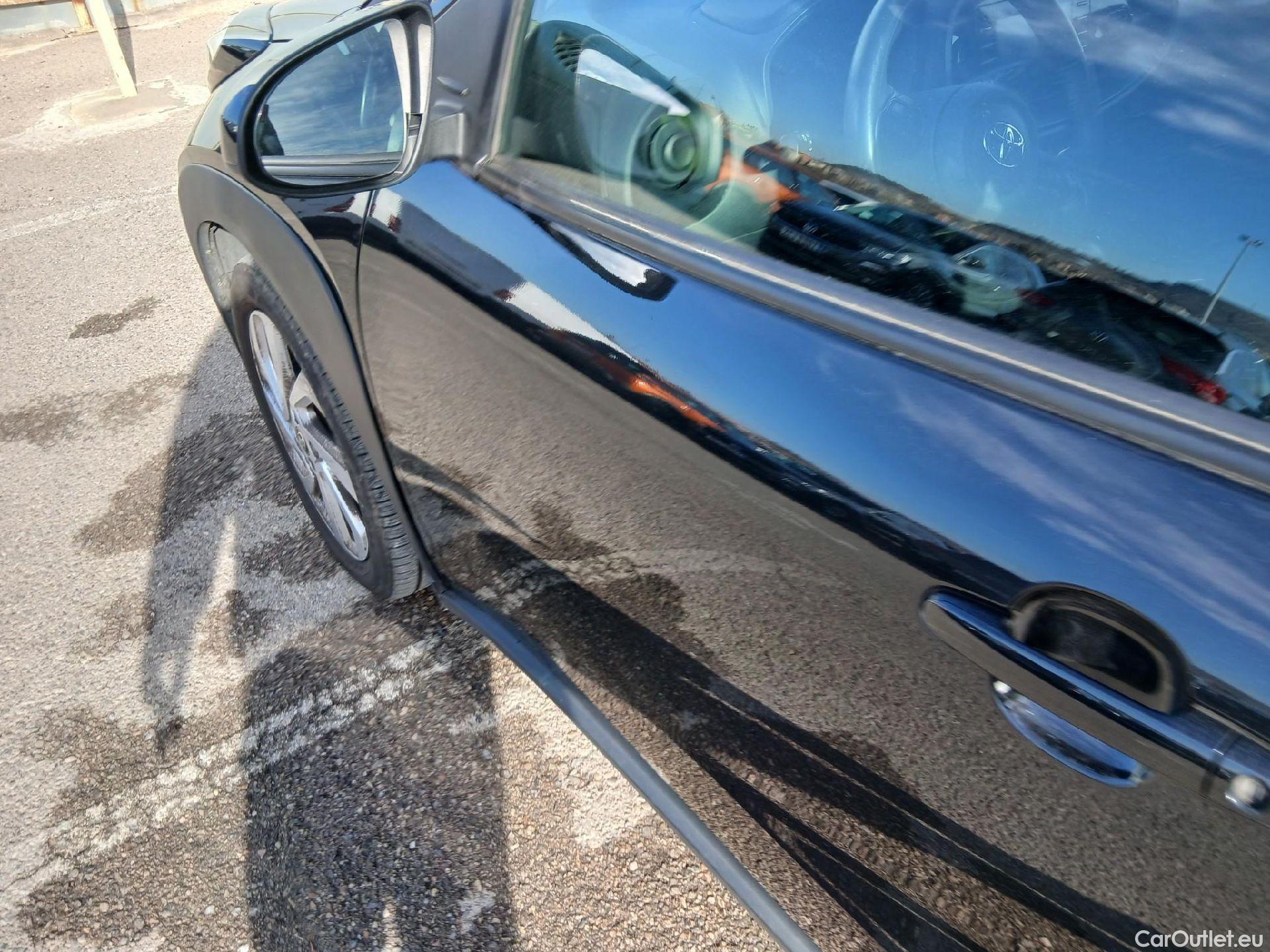  Toyota  Aygo X TOYOTA  Cross / 2022 / 5P / todoterreno 1.0 VVT-I 72CV Play #4