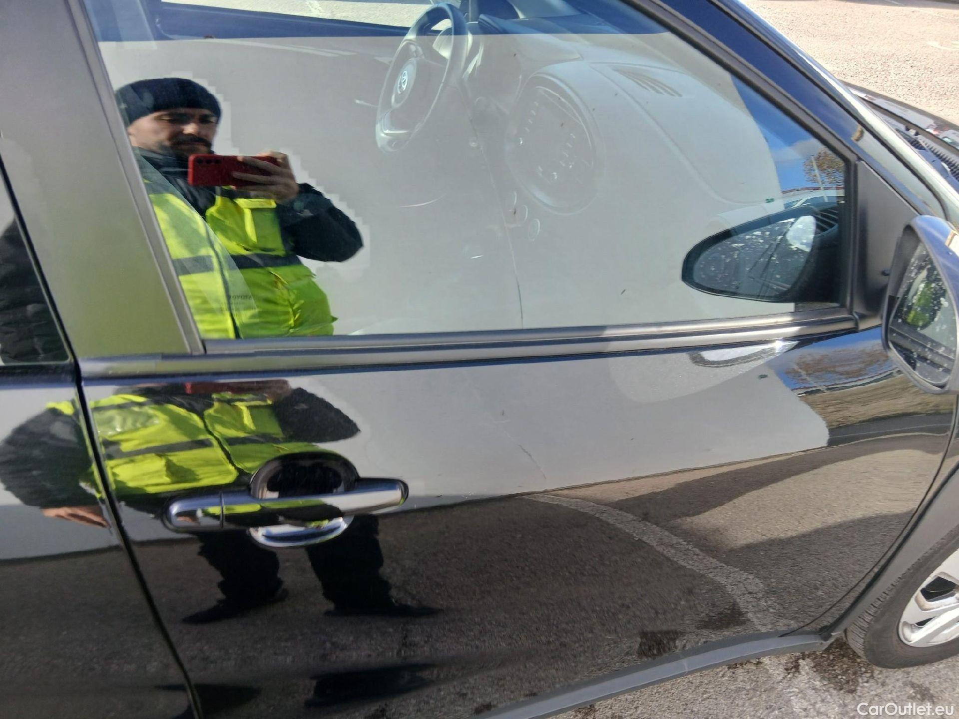  Toyota  Aygo X TOYOTA  Cross / 2022 / 5P / todoterreno 1.0 VVT-I 72CV Play #12