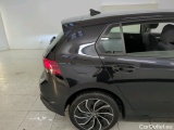  Volkswagen  Golf  Volkswagen 2.0 TDI 85kW Life Business 5d #18
