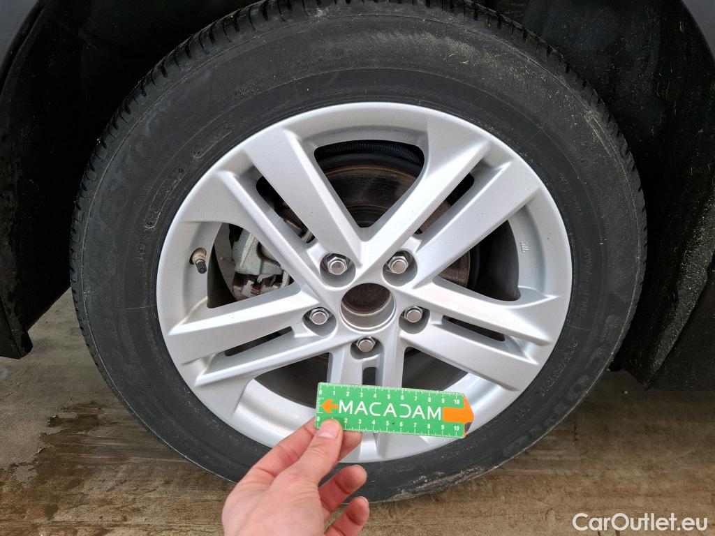  Toyota  Corolla TOYOTA  Touring Sports / 2018 / 5P / Break Hybride 122h Dynamic Business Stage Acad #4