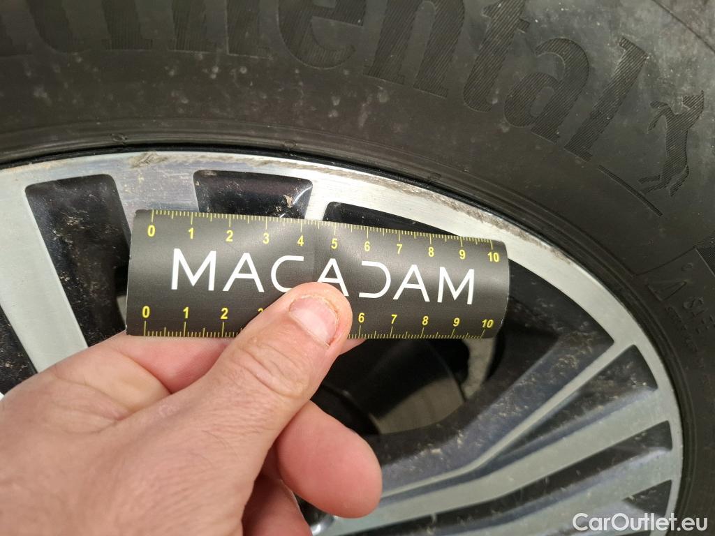  Renault  Megane RENAULT Mégane Berline / 2020 / 5P / Berline evolution TCe 140 #10