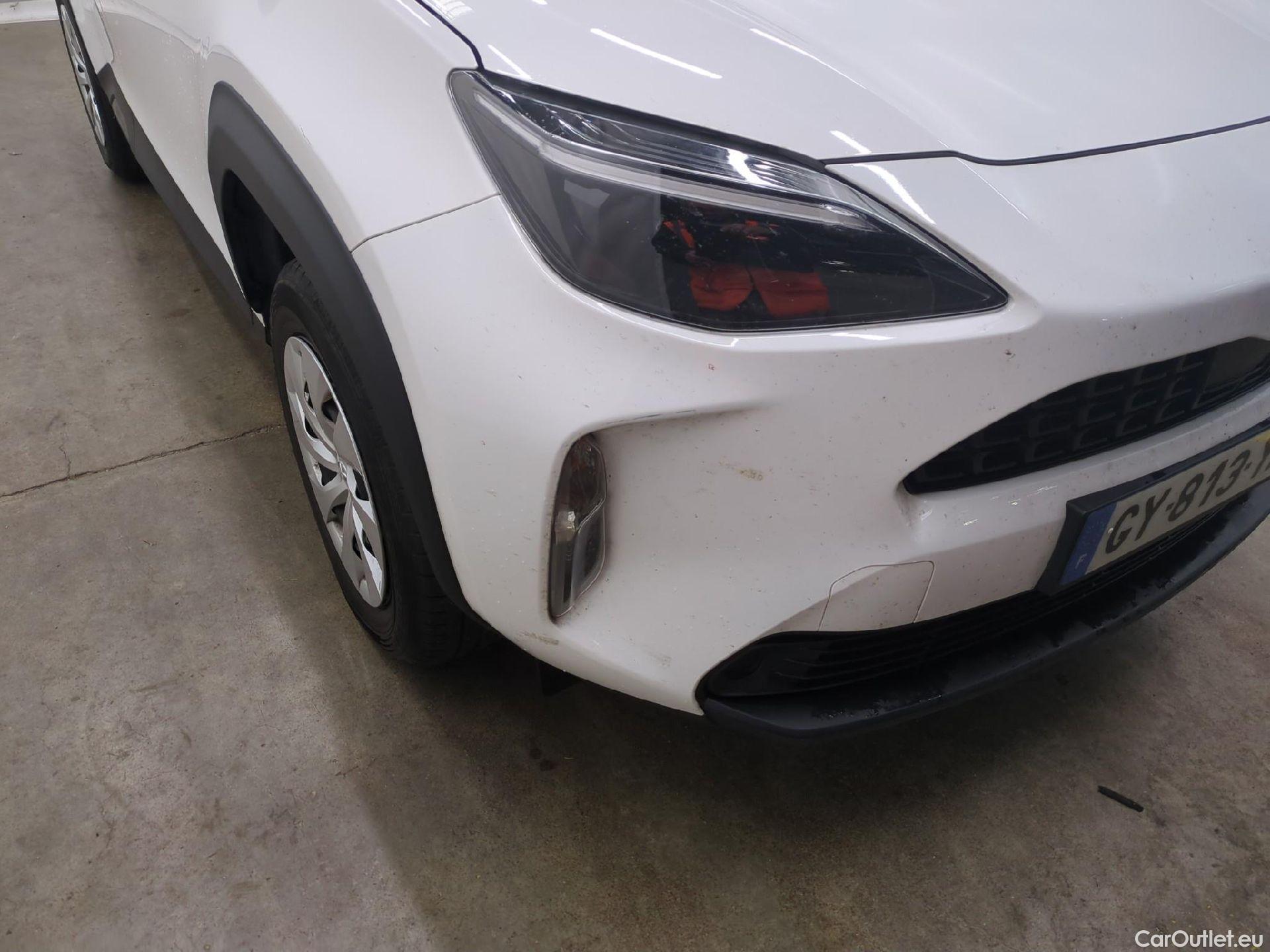  Toyota  Yaris Cross TOYOTA  Hybride / 2021 / 5P / SUV 1.5 HYBRID 116H DYNAMIC AUTO #1